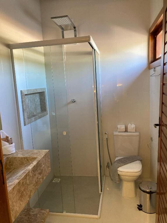 Deluxe Quadruple Room room - Image 3