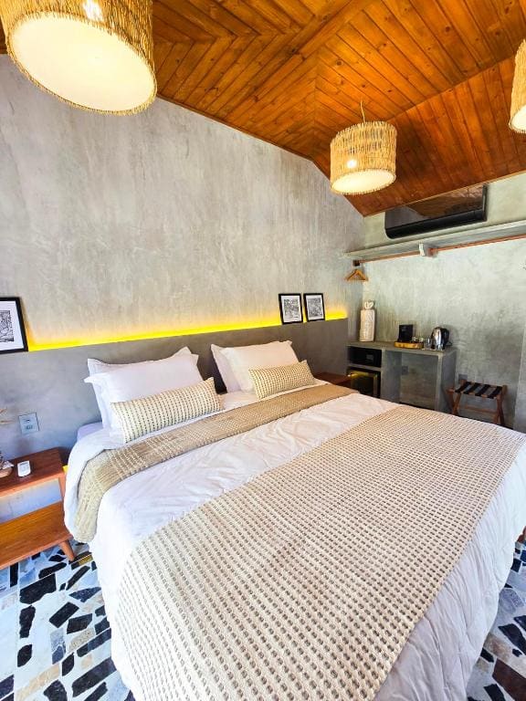Suite with Private Pool room - Image 1