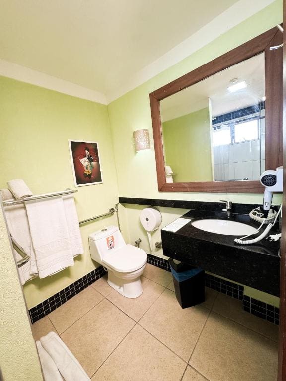 Suite room - Image 3