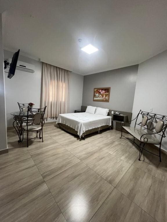 Executive Suite room - Image 3