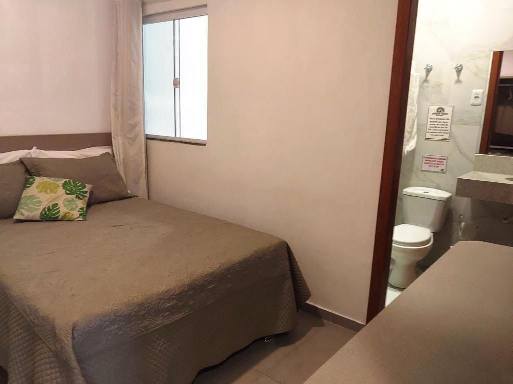 Budget Double Room room - Image 3