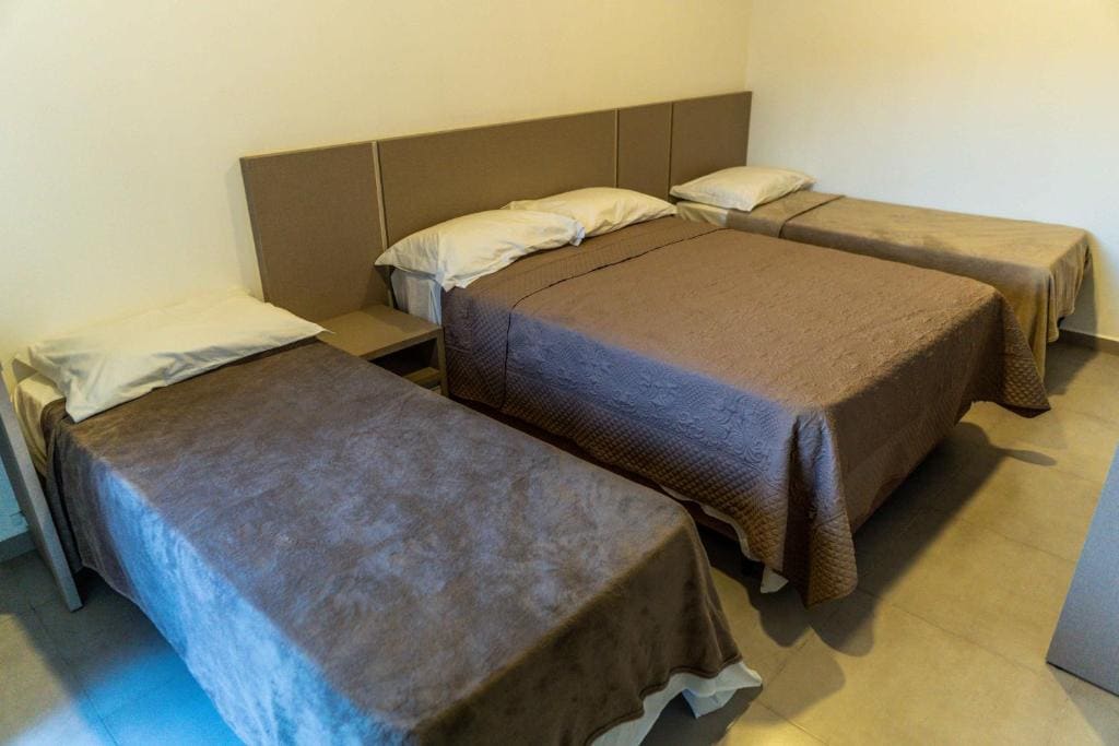 Comfort Quadruple Room room - Image 2