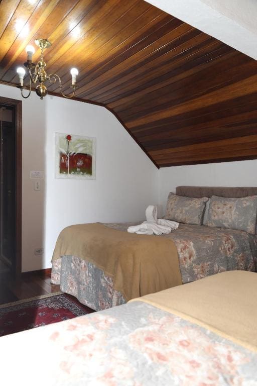 Deluxe Room room - Image 2
