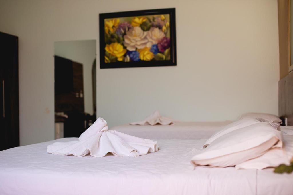 Superior Triple Room room - Image 2