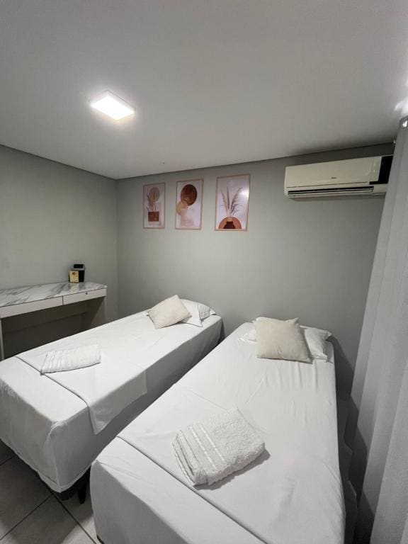 Double Room with Shared Toilet room - Image 1