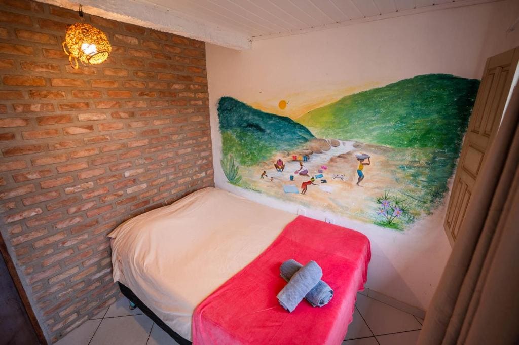 Double Room with Shared Bathroom room - Image 2