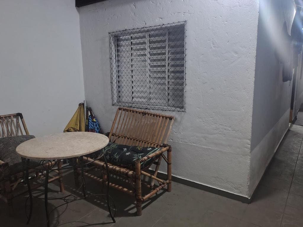 One-Bedroom House room - Image 1