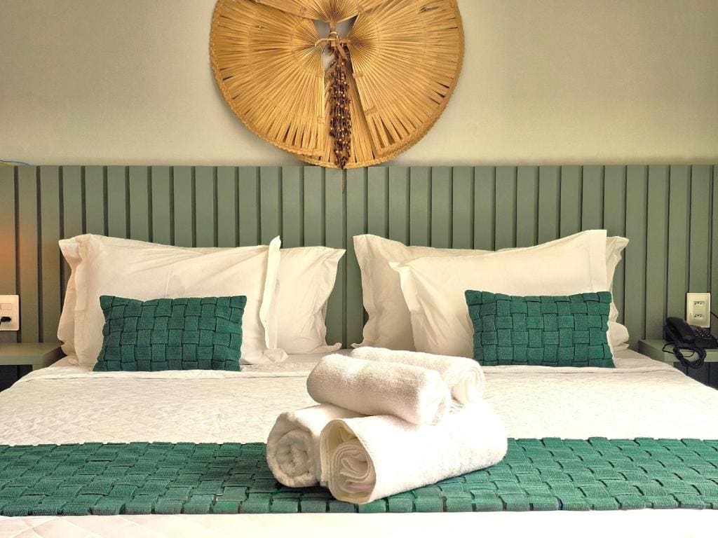 King Suite with Sea View room - Image 3