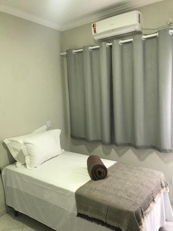 Budget Single Room room - Image 2