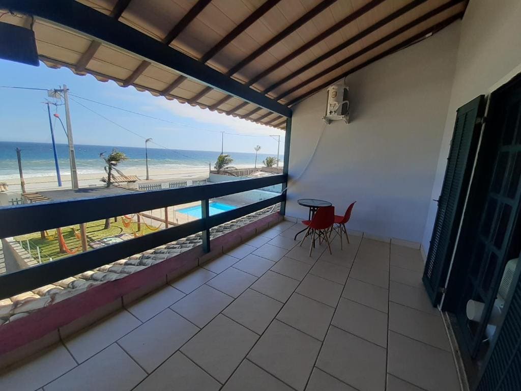 Family Room with Balcony room - Image 2