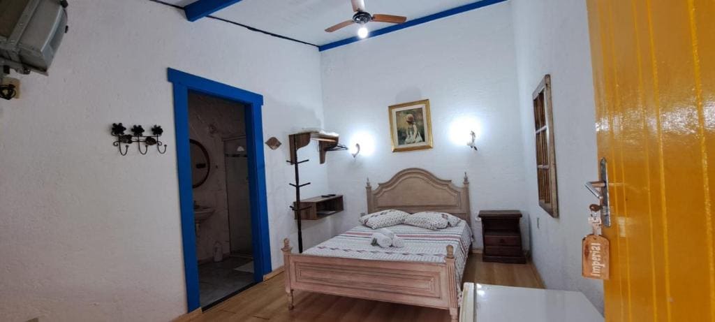 Classic Triple Room room - Image 2