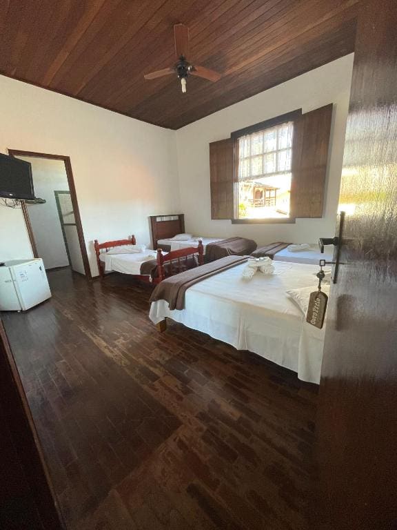 Family Room with Garden View room - Image 2