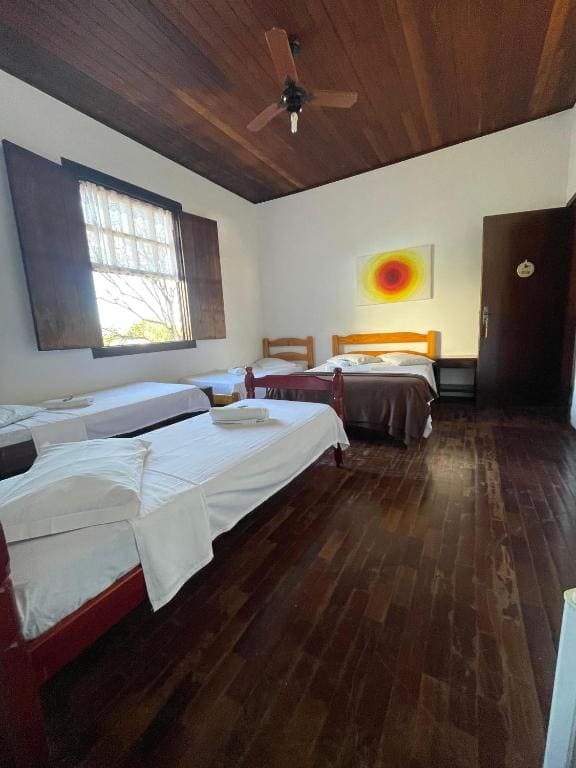 Family Room with Garden View room - Image 3