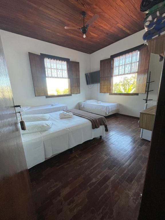 Quadruple Room room - Image 2