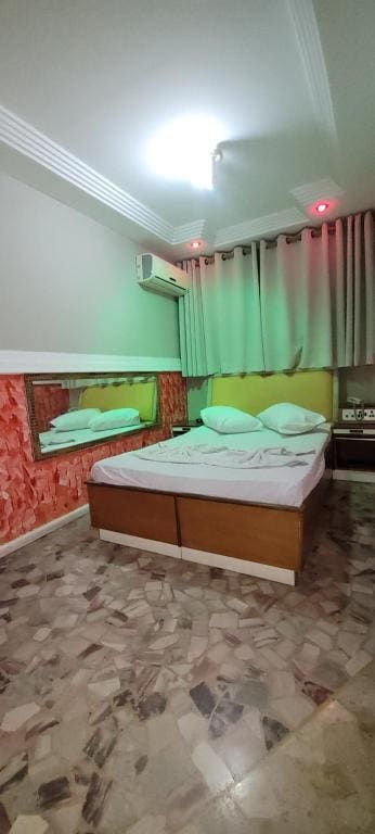 Suite room - Image 3