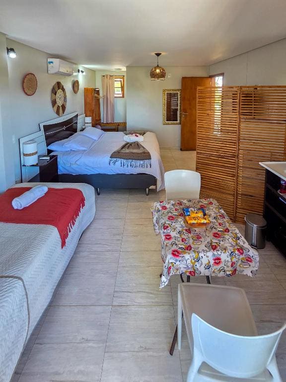 Deluxe King Suite room - Image 1