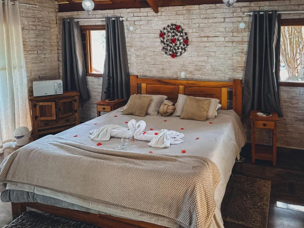 Bungalow room - Image 3