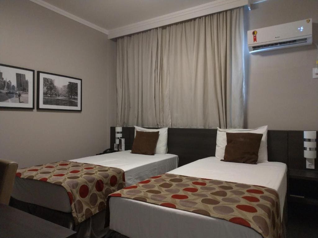 Superior Twin Room room - Image 2