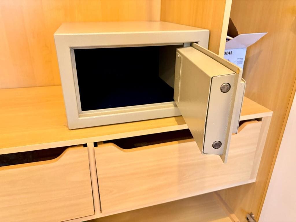 Suite room - Image 2