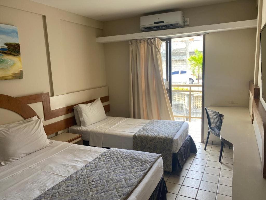 Standard Double or Twin Room room - Image 3