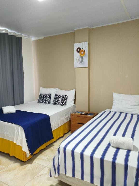Double Room with Sea View room - Image 2