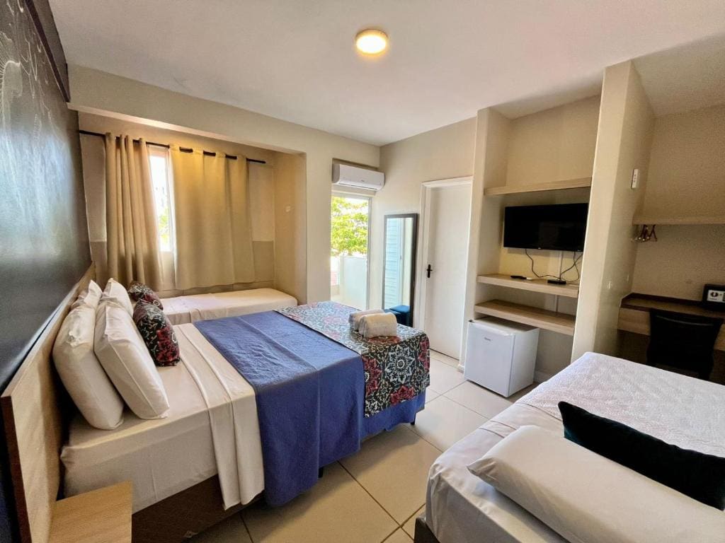 Quadruple Room with Sea View room - Image 3