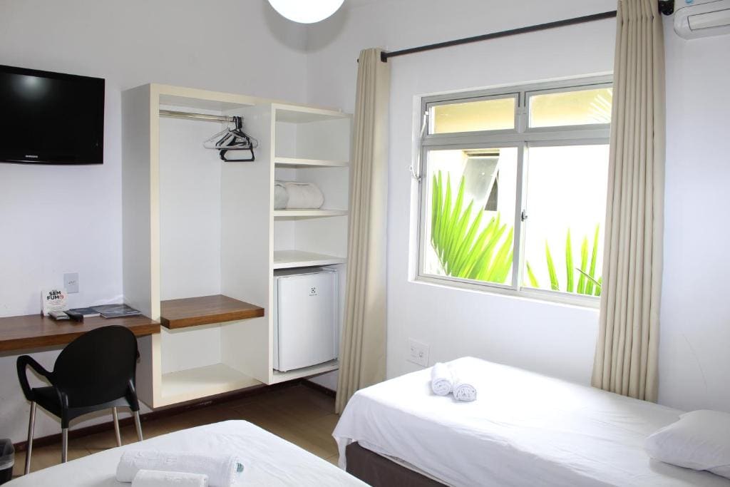Standard Double or Twin Room room - Image 2