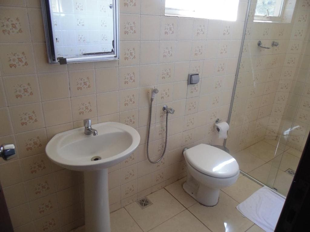 Standard Double or Twin Room room - Image 3