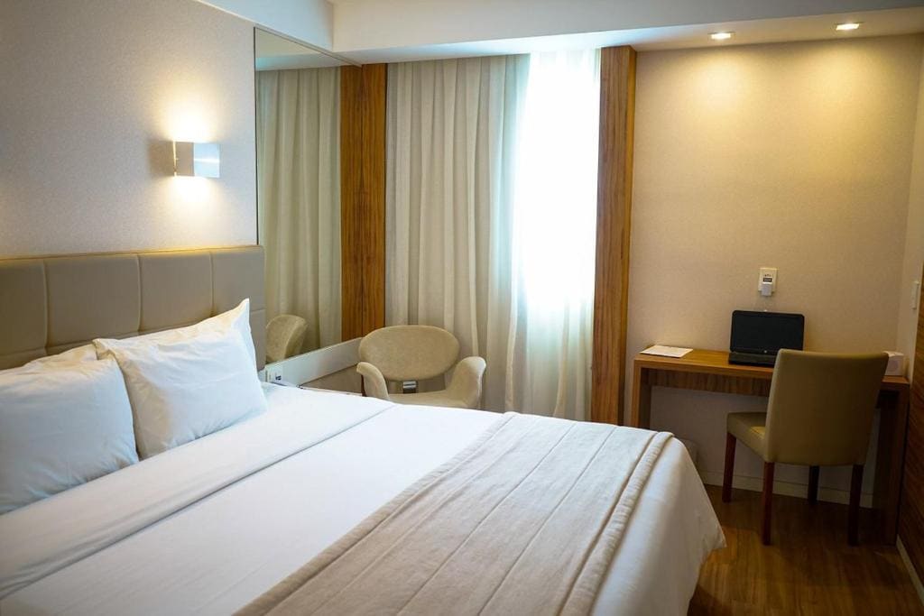 Deluxe King Room room - Image 1