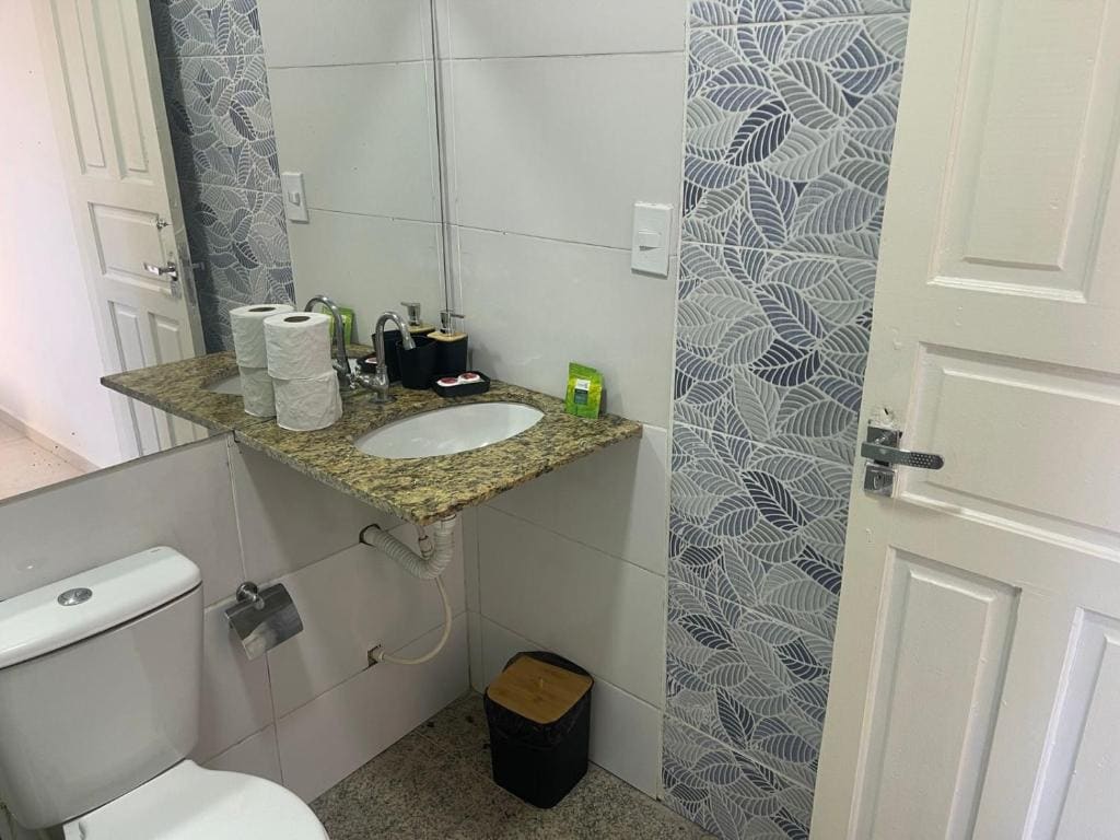 Budget Double Room room - Image 3