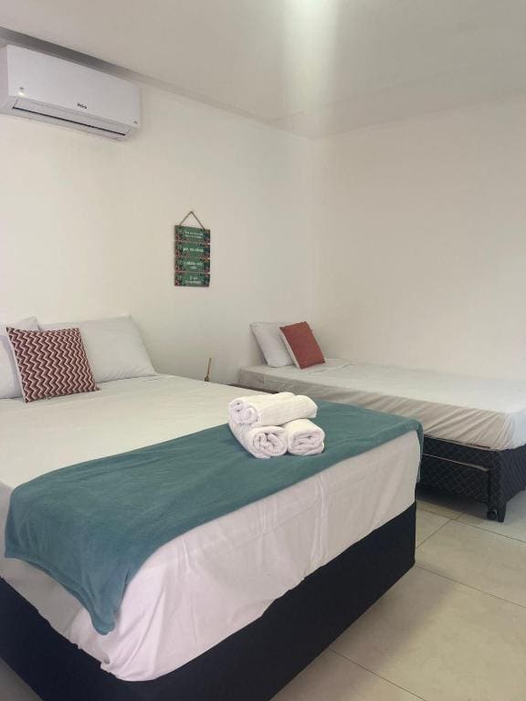 Standard Triple Room room - Image 1