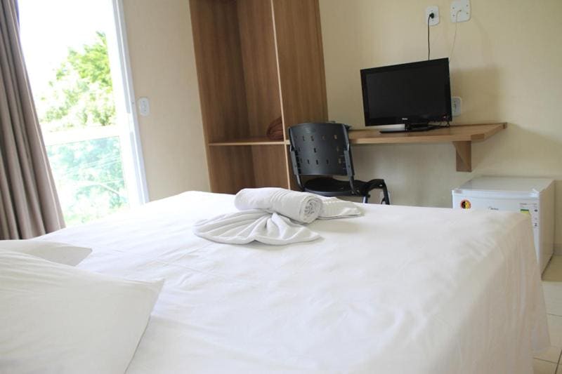 Standard Double or Twin Room room - Image 2