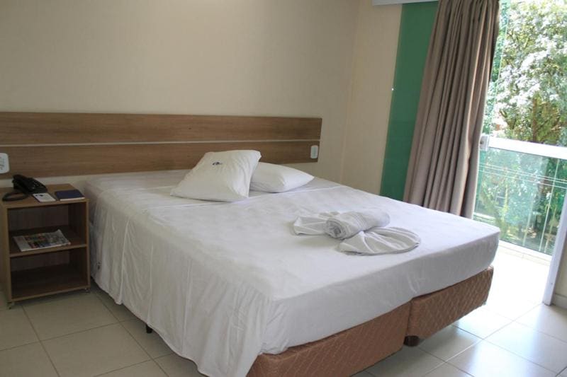 Standard Double or Twin Room room - Image 3