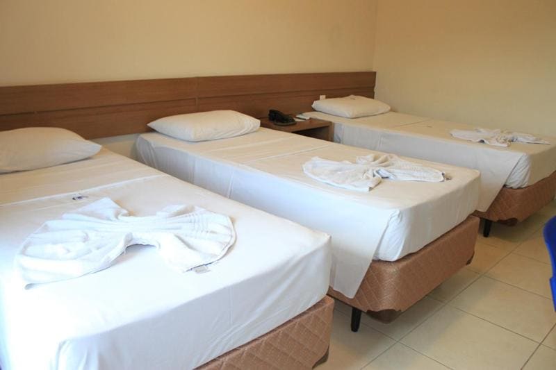 Standard Triple Room room - Image 2