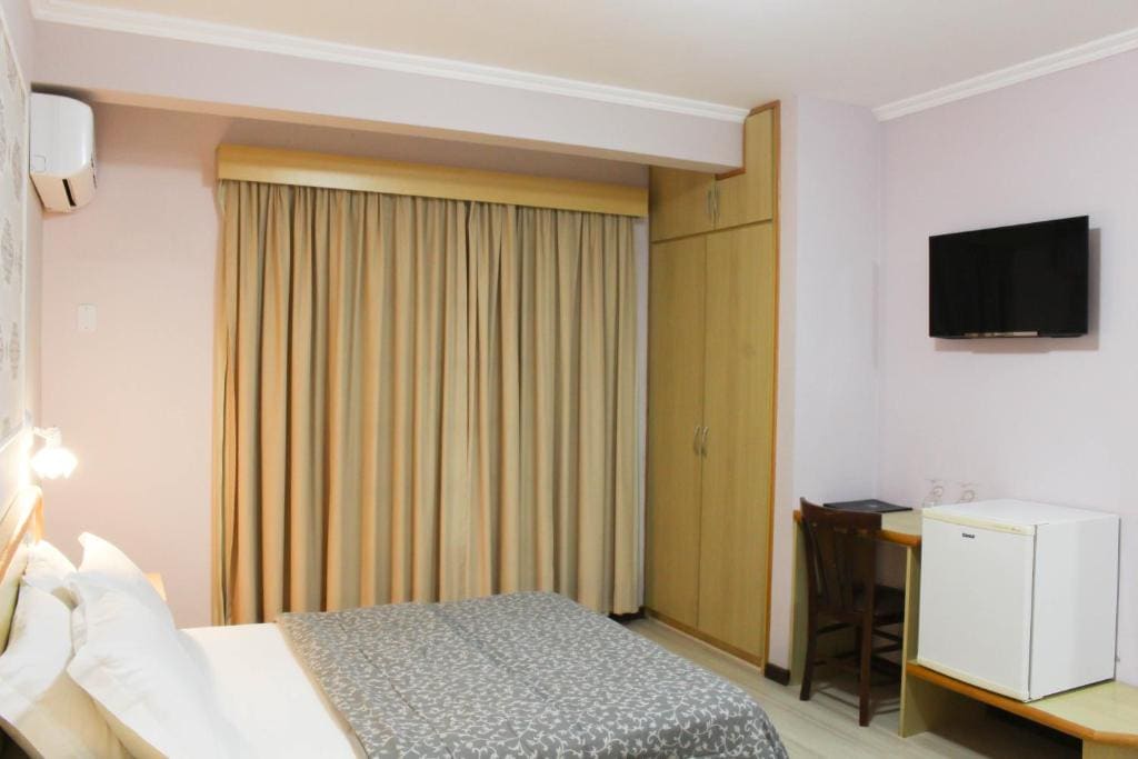 Deluxe Suite room - Image 2