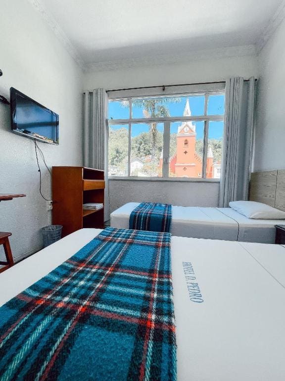 Double Room with Private External Bathroom room - Image 2