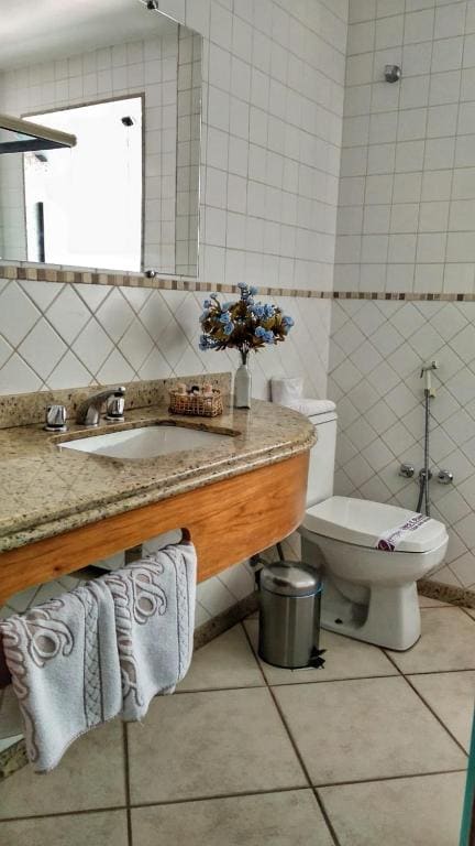 Suite with Spa Bath room - Image 3