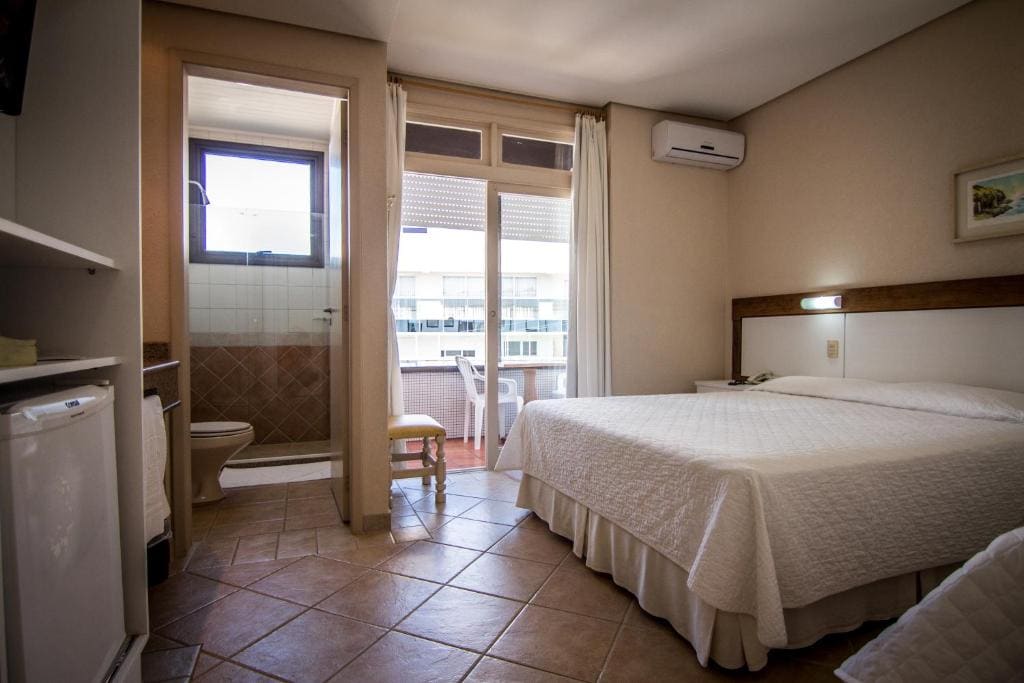 Deluxe Double Room with Balcony room - Image 2