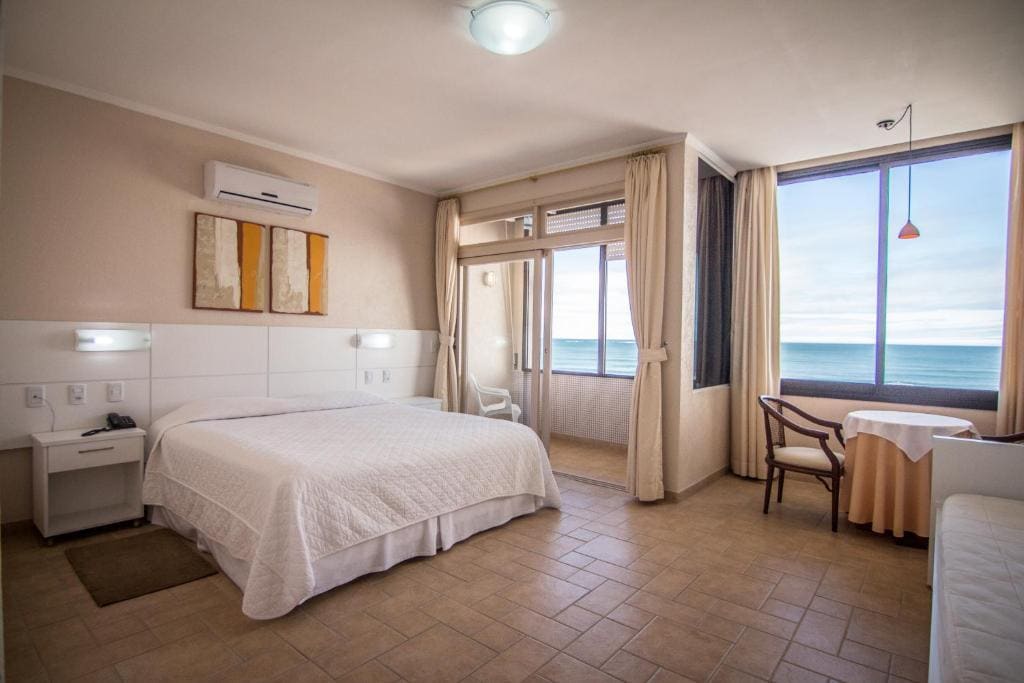 Suite with Sea View and Bath room - Image 2