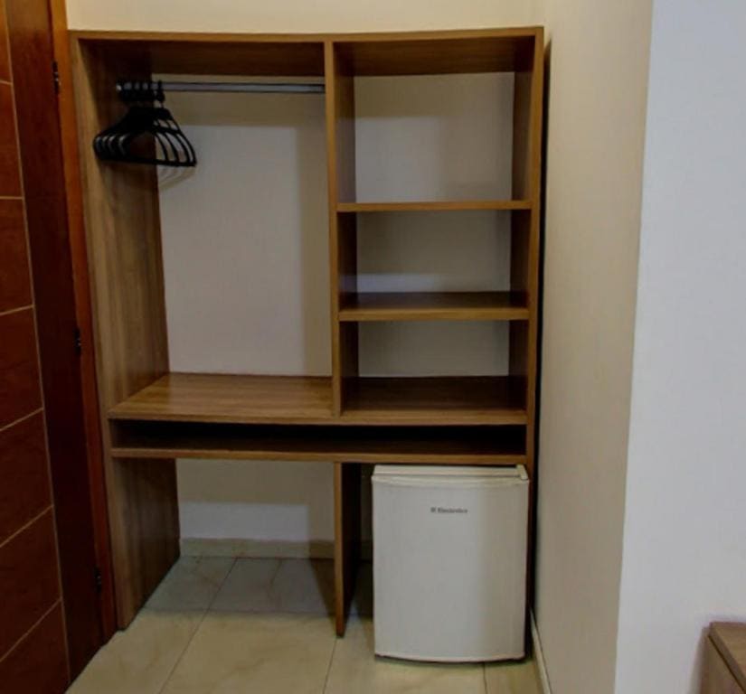 Standard Double Room with 1 Double Bed room - Image 3