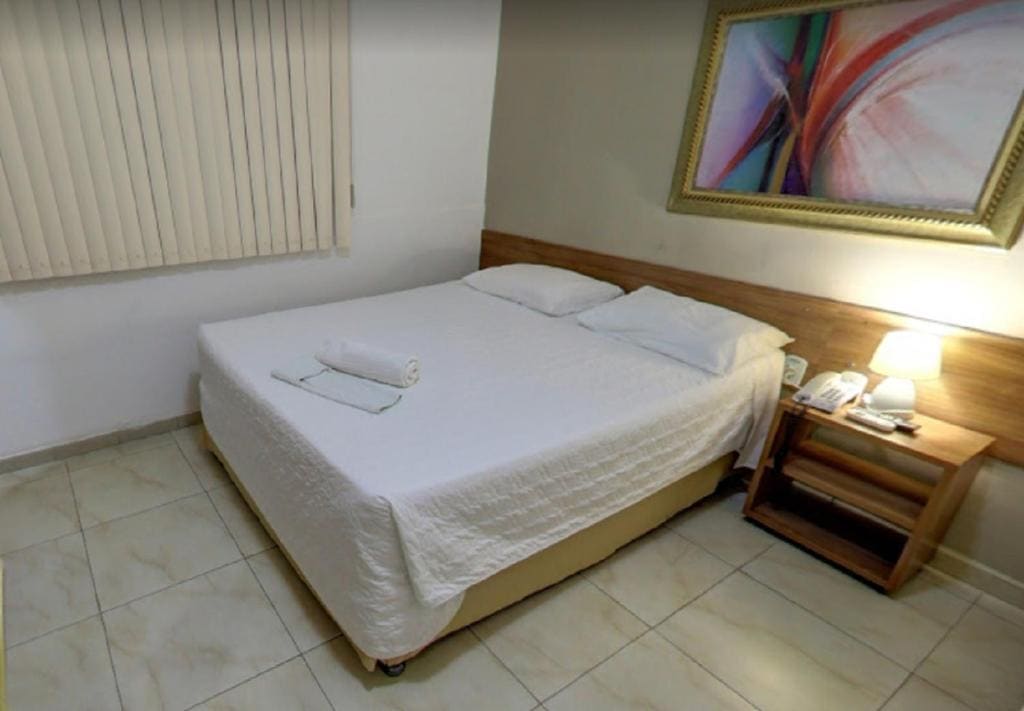 Standard Double Room with 1 Double Bed room - Image 2