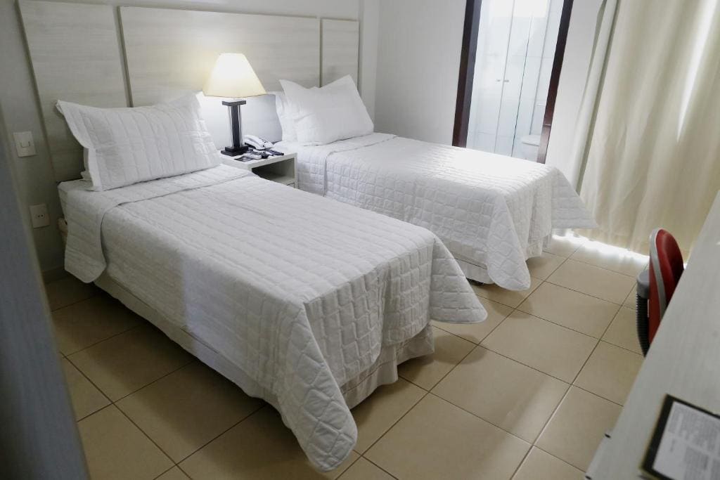 Luxury Twin Room room - Image 2