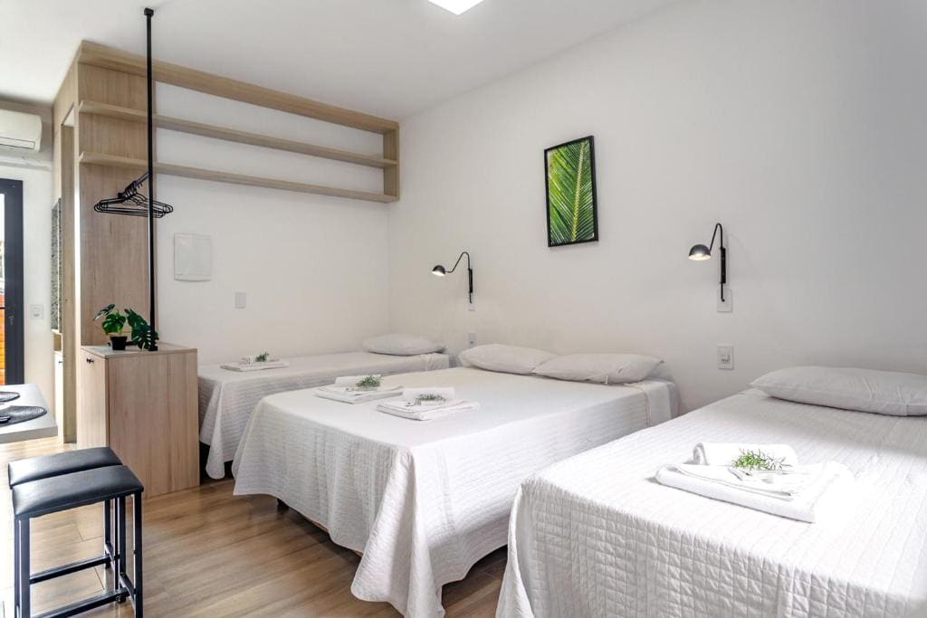 Comfort Quadruple Room room - Image 1