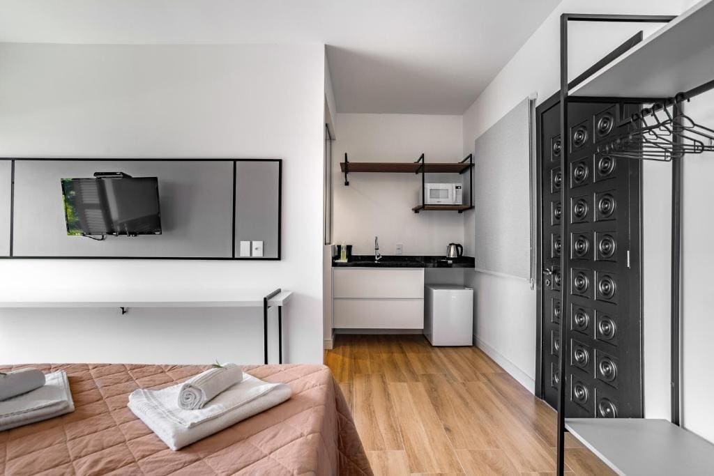 Suite with Garden View room - Image 2