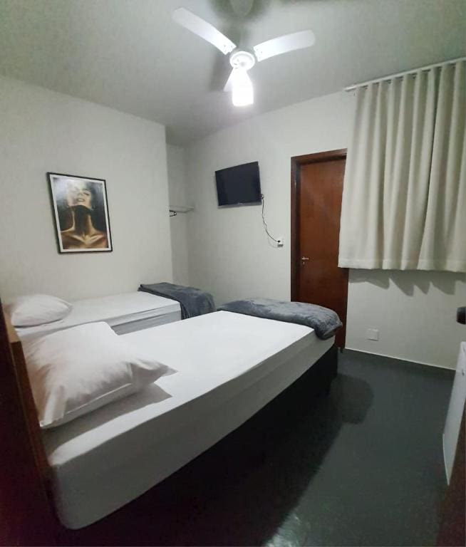 Budget Twin Room room - Image 1