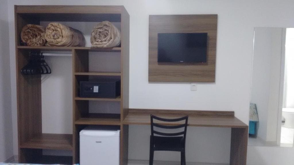 Deluxe Triple Room room - Image 2
