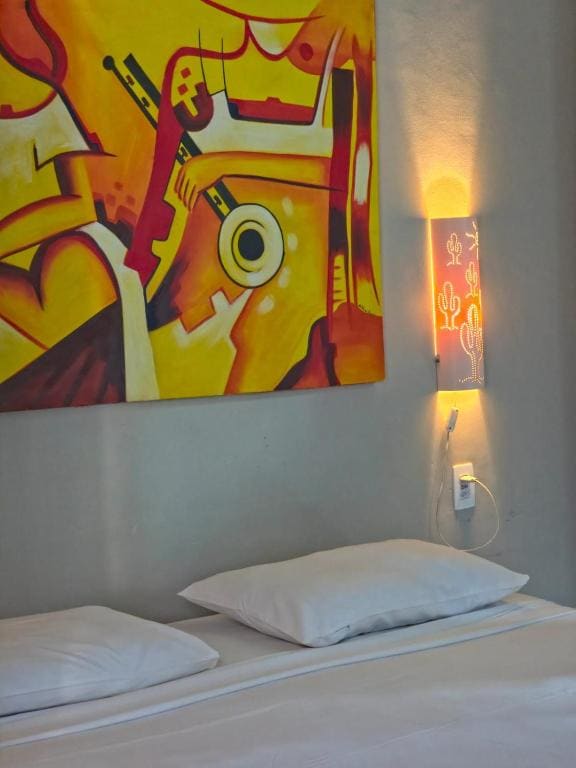 Classic Triple Room room - Image 2