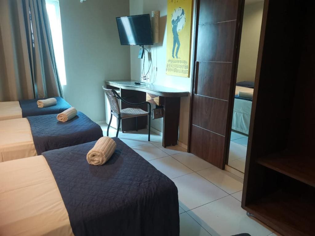 Quadruple Room room - Image 2