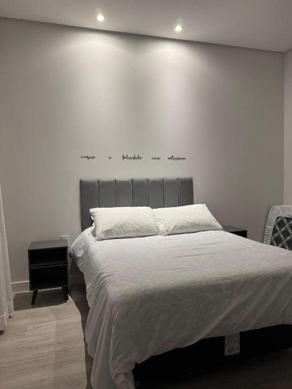 Family Room room - Image 3
