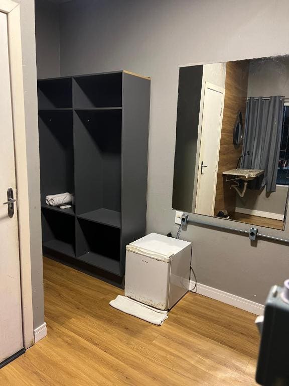 Comfort Quadruple Room room - Image 3